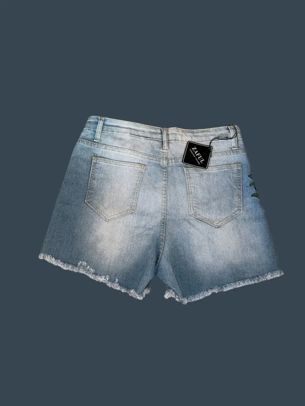 Zaful Womens Denim Shorts W/ Rose Embroidery Frayed Hem Size 4 Light Wash Cotton - Picture 8 of 11